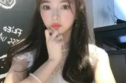 墙倒众人推！假货捞金 被央视实锤伊能静老底被扒秦昊也救不