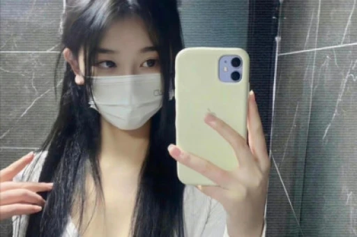 关晓彤王安宇回应恋情